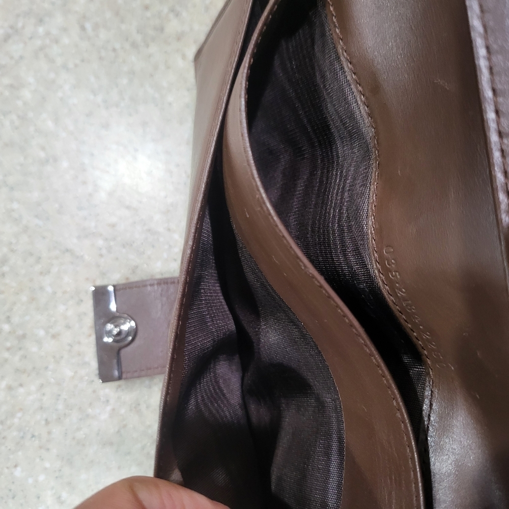 Gucci Brown Monogram Wallet - Picture 11 of 11